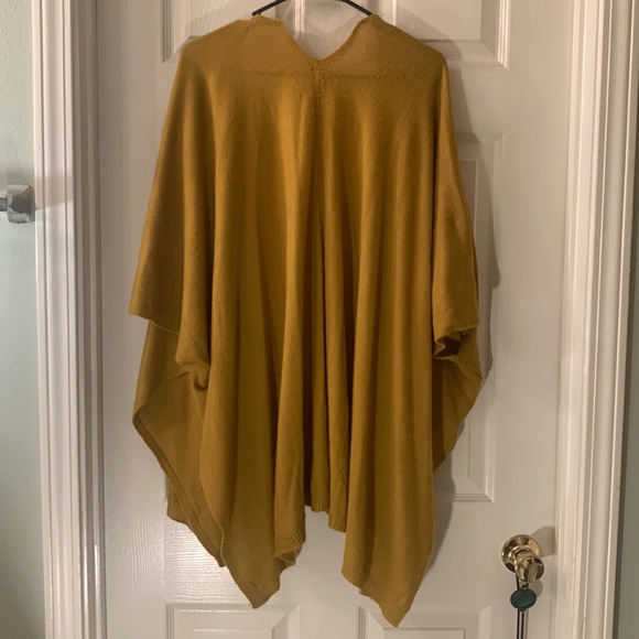 Yellow Cardigan - Picture 7 of 11